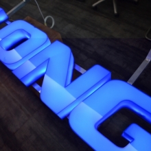 litery 3D podświetlane